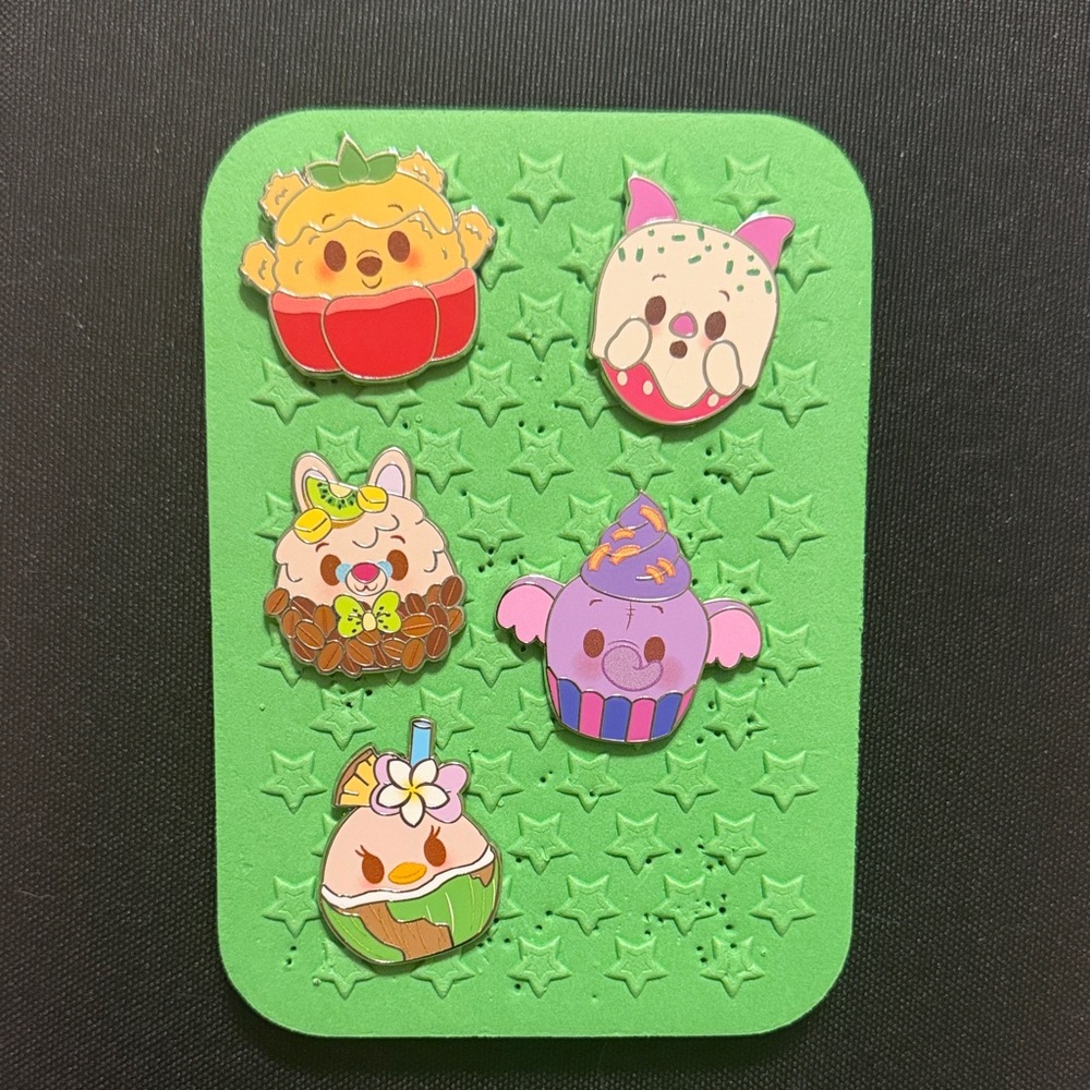 Disney Munchlings mystery bag pins